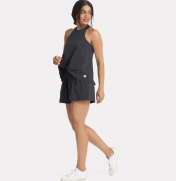 Women's high-rise short with zipper