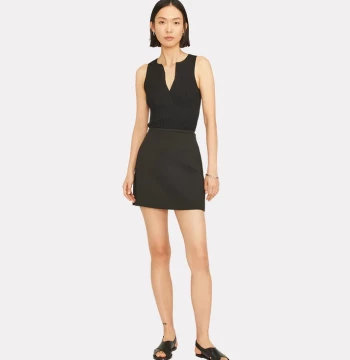 Women solid black skirt